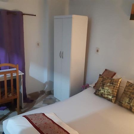 Monoambiente Semi Independiente En Asu-Py Asuncion Ngoại thất bức ảnh